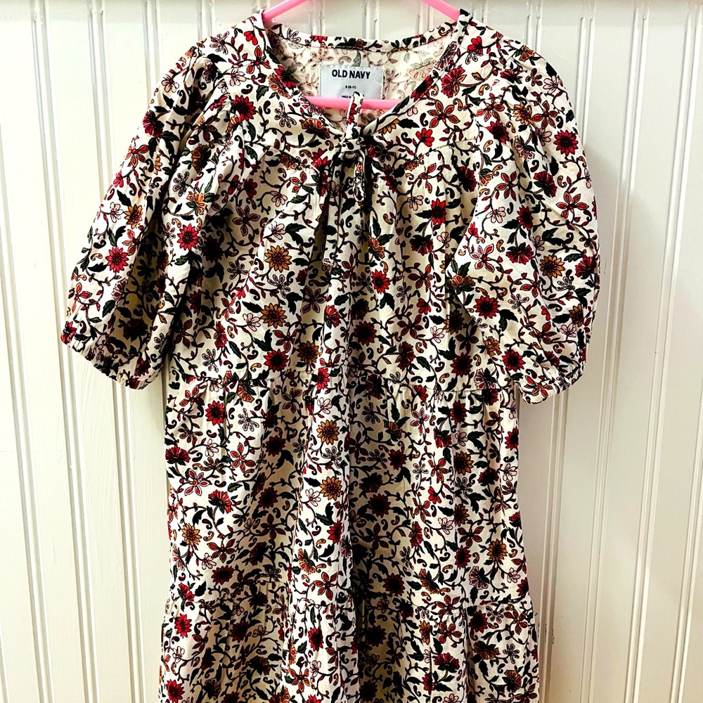 Old Navy floral girls dress (6-7)